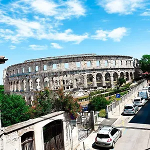 apartament-colosseum-view.pula-hotels.org/