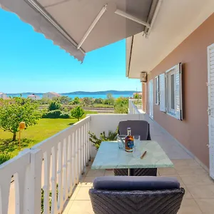 Andelka Apartmán Bibinje