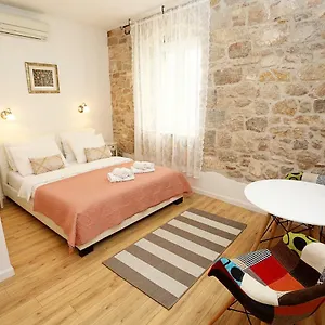 split-old-town-suites.splithotels.org/