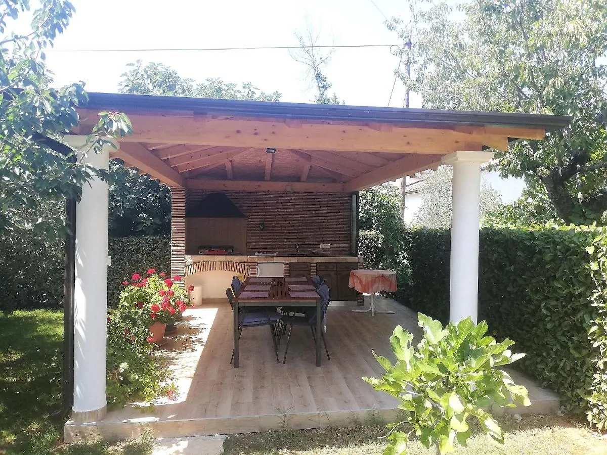 Apartments Mirela  Porec