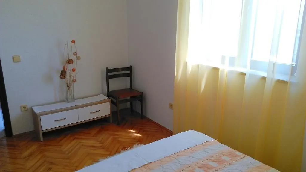 Apartments Mirela 0*, Porec Croatia